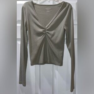 American Eagle Outfitters Women's Olive Green Long Sleeve Top